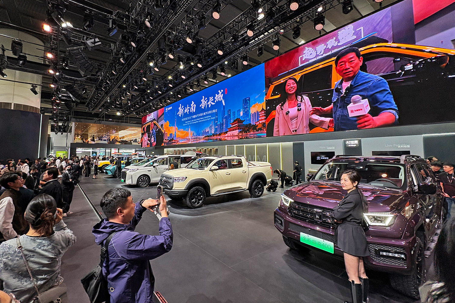 图为2025广州车展长城汽车展台。图片拍摄/葛成